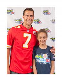 Jessica Miranda poses with Kansas City Chiefs QB Matt Cassel during her recent trip to Washington D.C. as a Fuel Up to Play 60 Student Ambassador. Photo courtesy of Stephanie Ferrari 